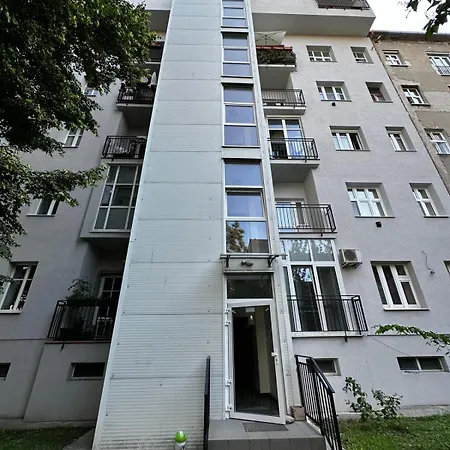 Urban Zenhouse No 2-breakfast Optional *