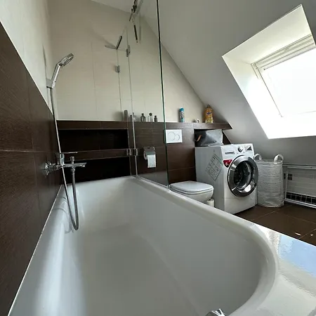 Urban Zenhouse No 2-breakfast Optional Apartment Bratislava