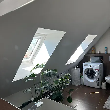 Urban Zenhouse No 2-breakfast Optional Apartment