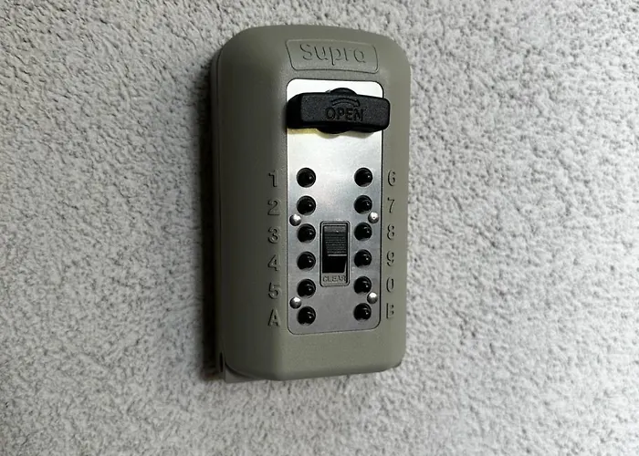 Urban Zenhouse No 2-breakfast Optional * Bratislava