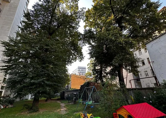 Urban Zenhouse No 2-breakfast Optional * Bratislava