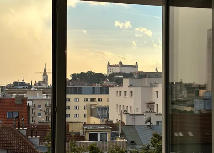 Urban Zenhouse No 2-breakfast Optional * Bratislava