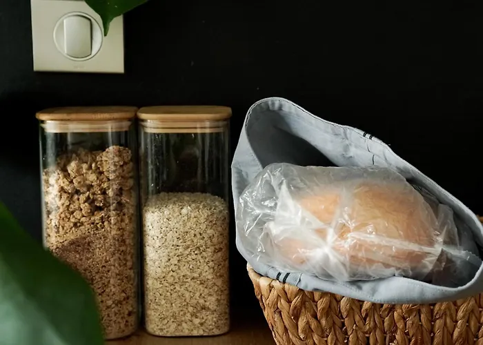 Urban Zenhouse No 2-breakfast Optional براتسيلافا