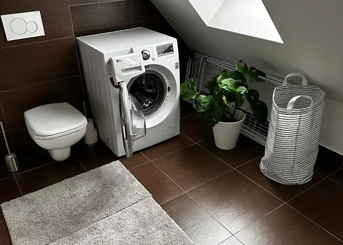 Urban Zenhouse No 2-breakfast Optional ブラチスラヴァ