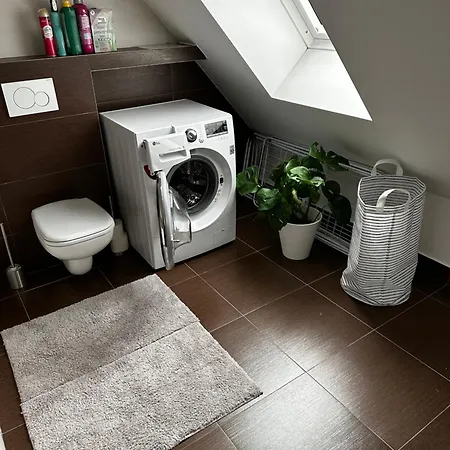 Urban Zenhouse No.2 - Breakfast Included Bratislava